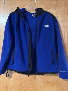 Womens NorthFace Zip-Up Hoodie